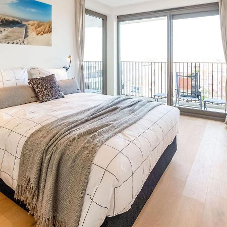 Luxurious Crystal Sea View Apartment With 2 Terraces Остенде Екстериор снимка