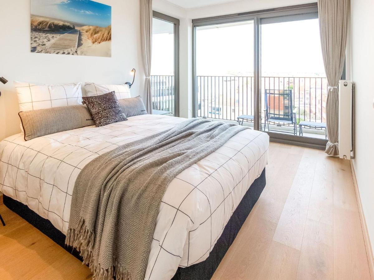 Luxurious Crystal Sea View Apartment With 2 Terraces Остенде Екстериор снимка
