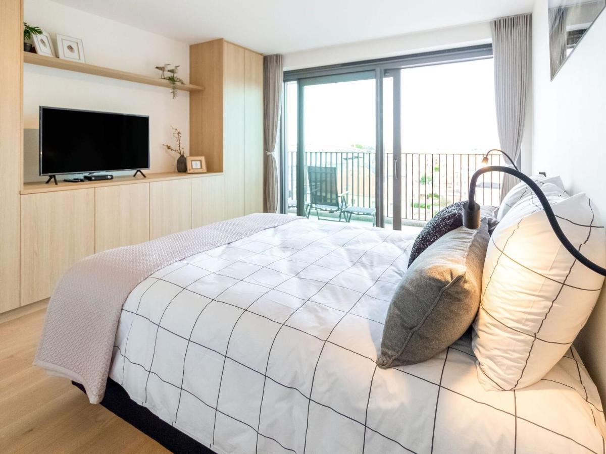 Luxurious Crystal Sea View Apartment With 2 Terraces Остенде Екстериор снимка