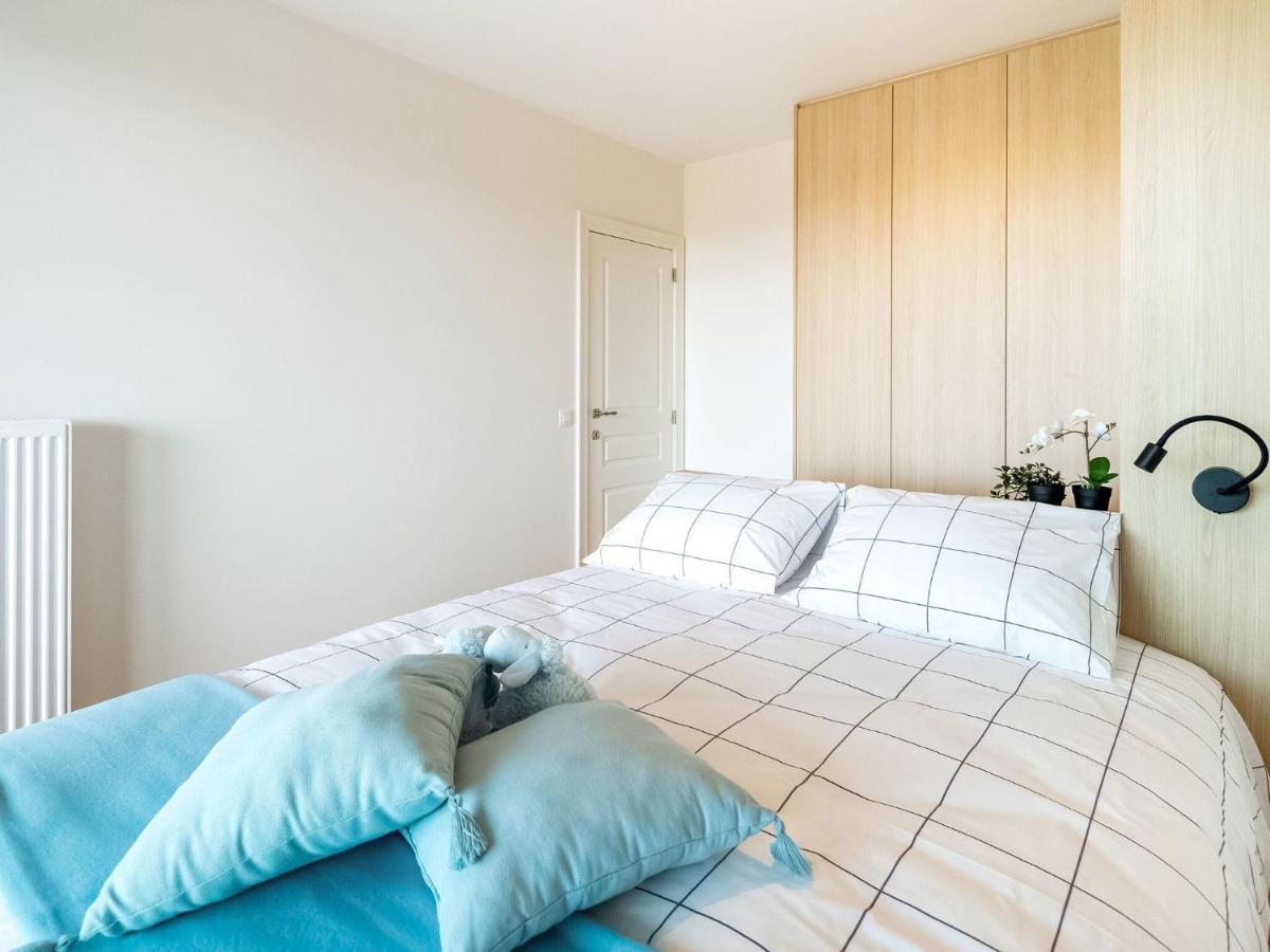 Luxurious Crystal Sea View Apartment With 2 Terraces Остенде Екстериор снимка